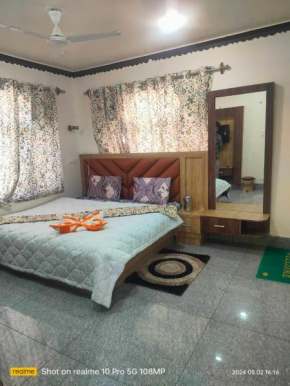 Kashmir Group of Hotel,s and Houseboats